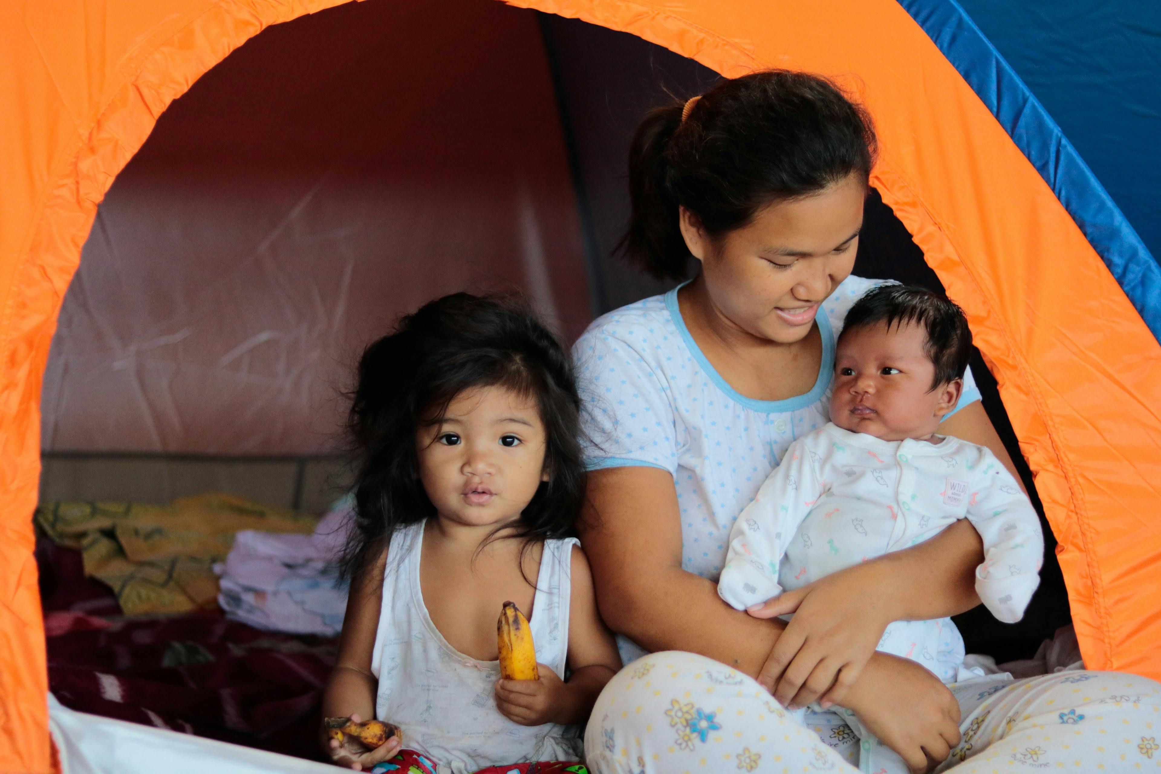 Familj-klimatflyktingar-filippinerna-2022